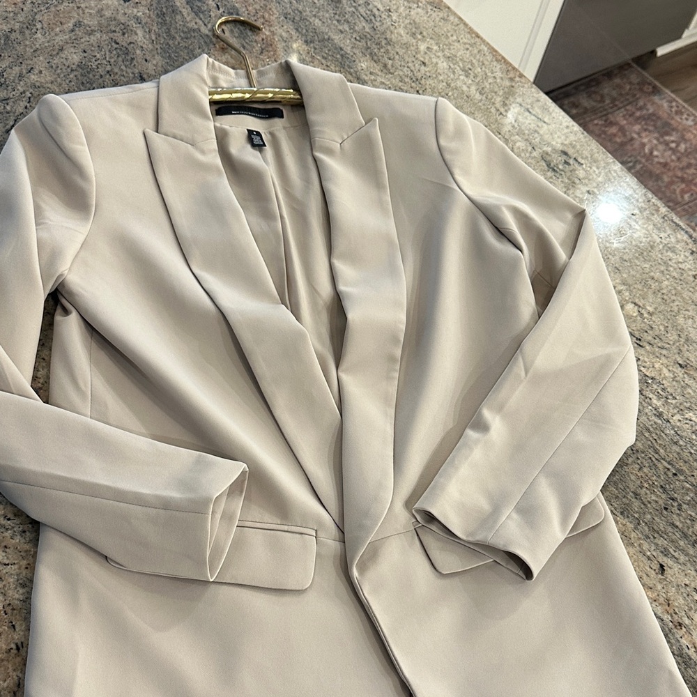 White House Black Market Cream Blazer